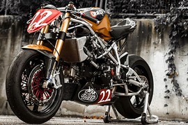 “Lột truồng” siêu môtô Ducati 1198 thành xế Cafe Racer 